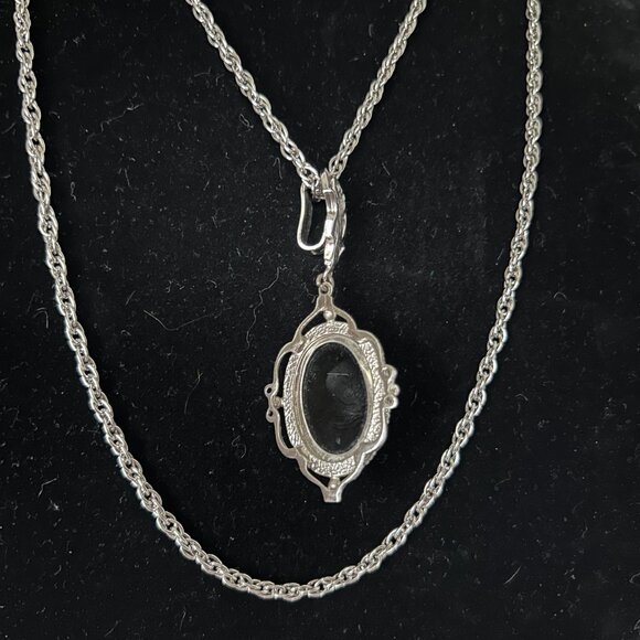 Whiting & Davis Silver Pendant with Large Hematite Cabochon on Chain Necklace - Picture 7 of 11